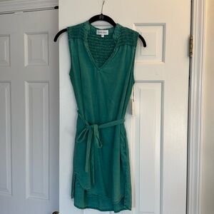 Bella Dahl green dress with belt. Brand new